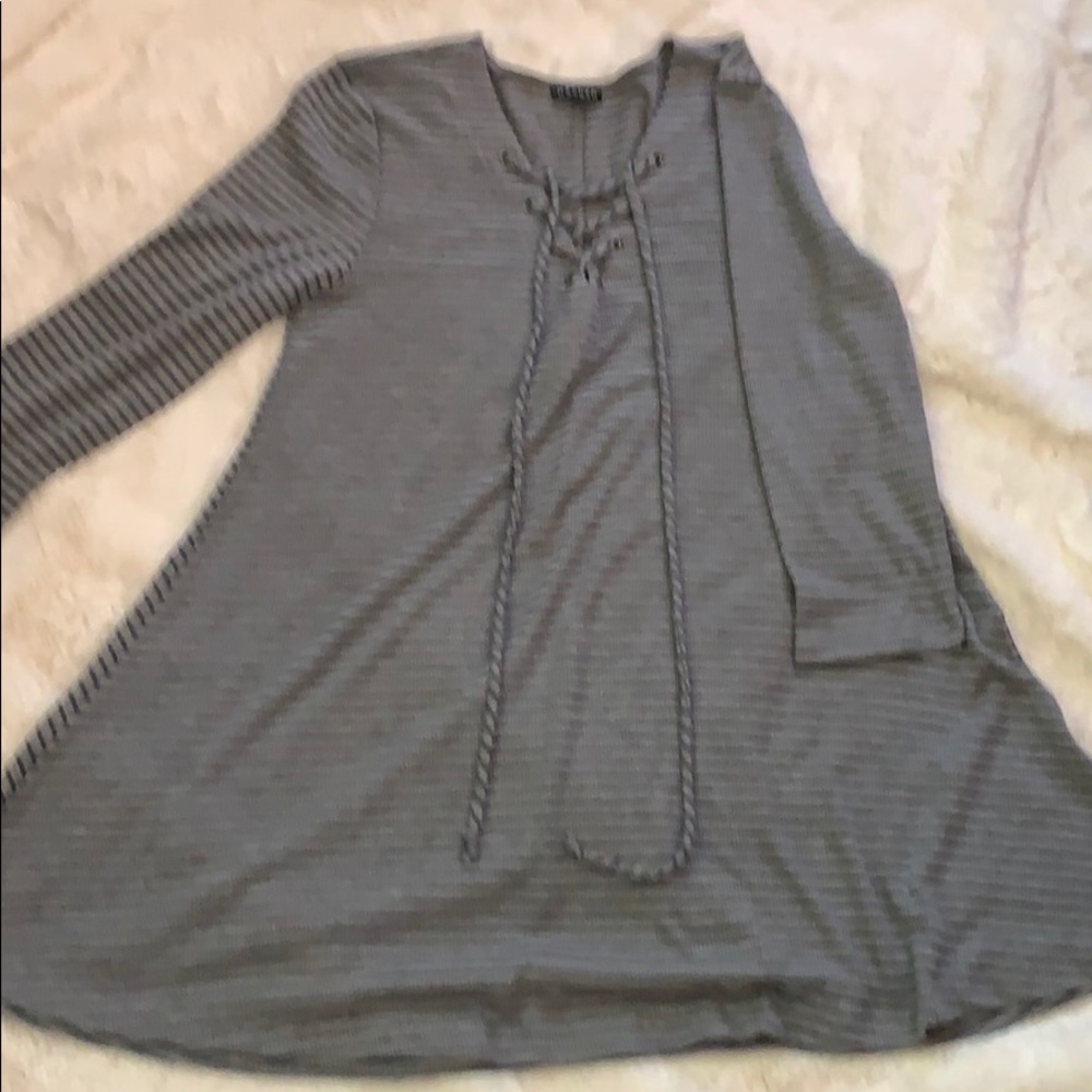 A Hannah dress or shirt
